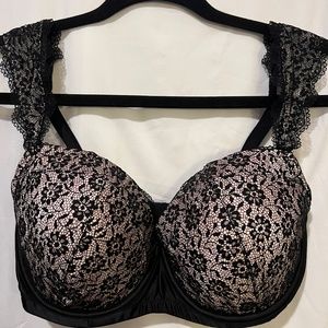 Like New! Victoria Secret Bra sz. 34ddd